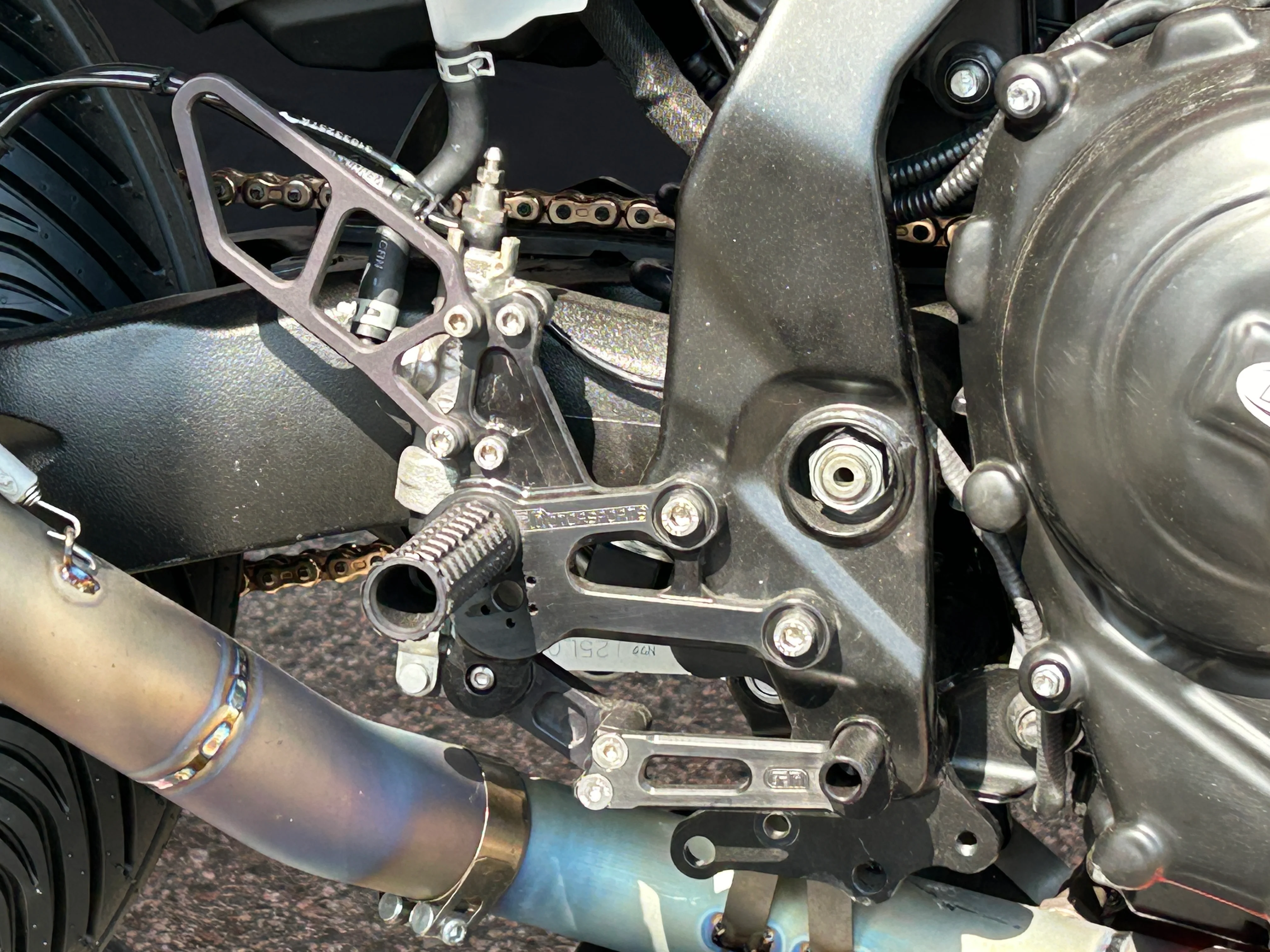 05-0233B Suzuki GSX8S/R Complete GP Shift Rearset Kit W/Pedals - Image 2