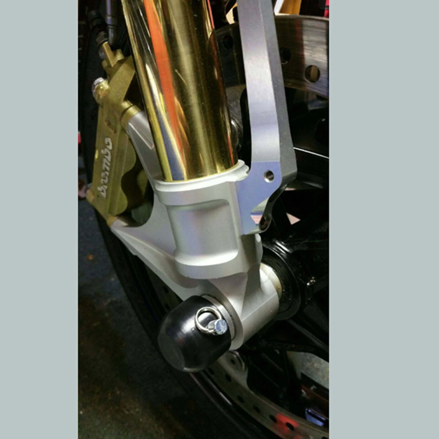 45-0750F BMW S1000RR, S1000R Front Axle Sliders - Image 3