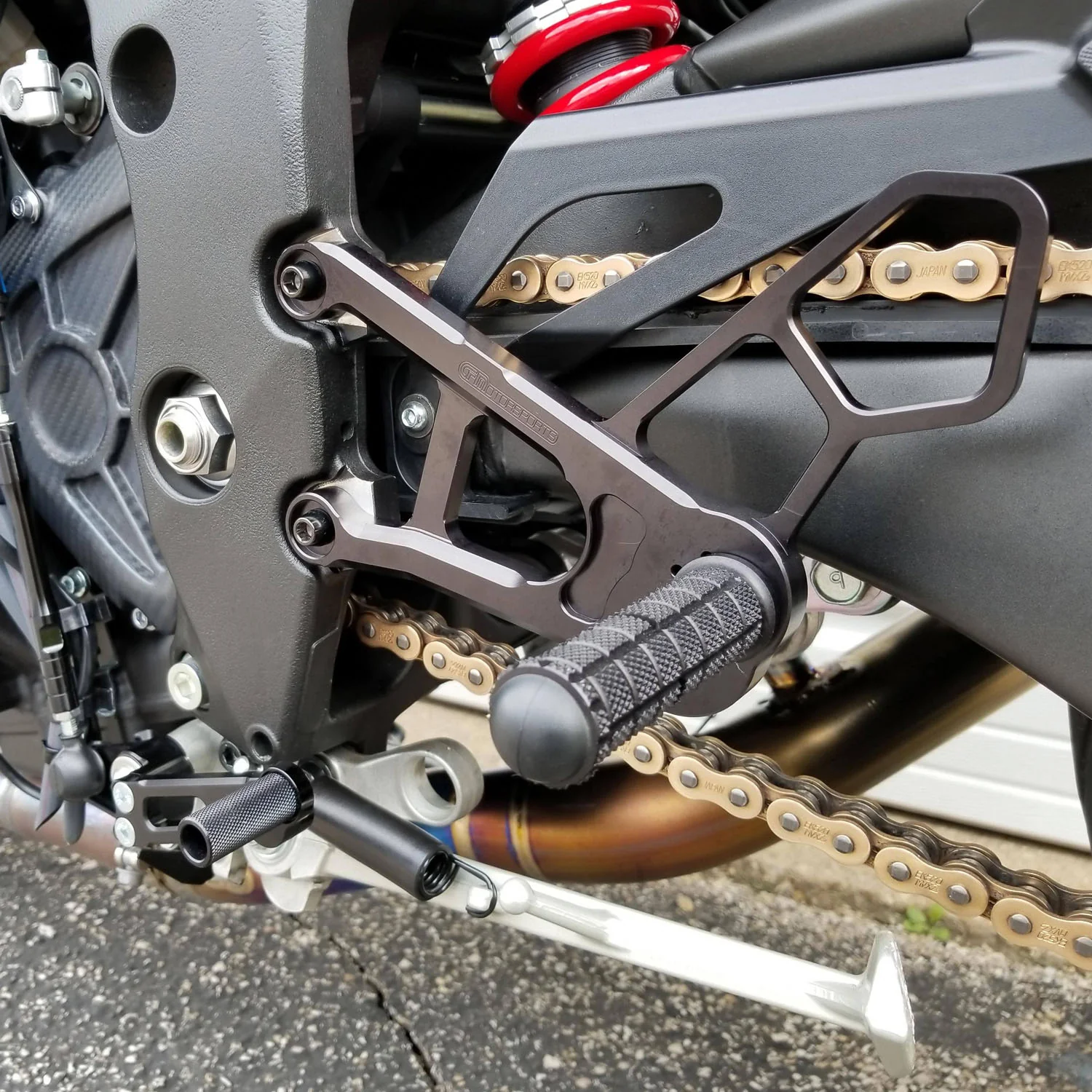 05-0416B Yamaha FZ10 / MT10  Complete Rearset - Image 3