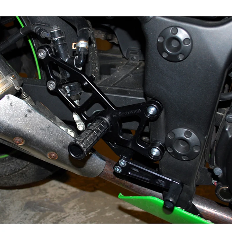 05-4133B Kawasaki Ninja 300 Complete Rearset w/ Pedals - Image 3