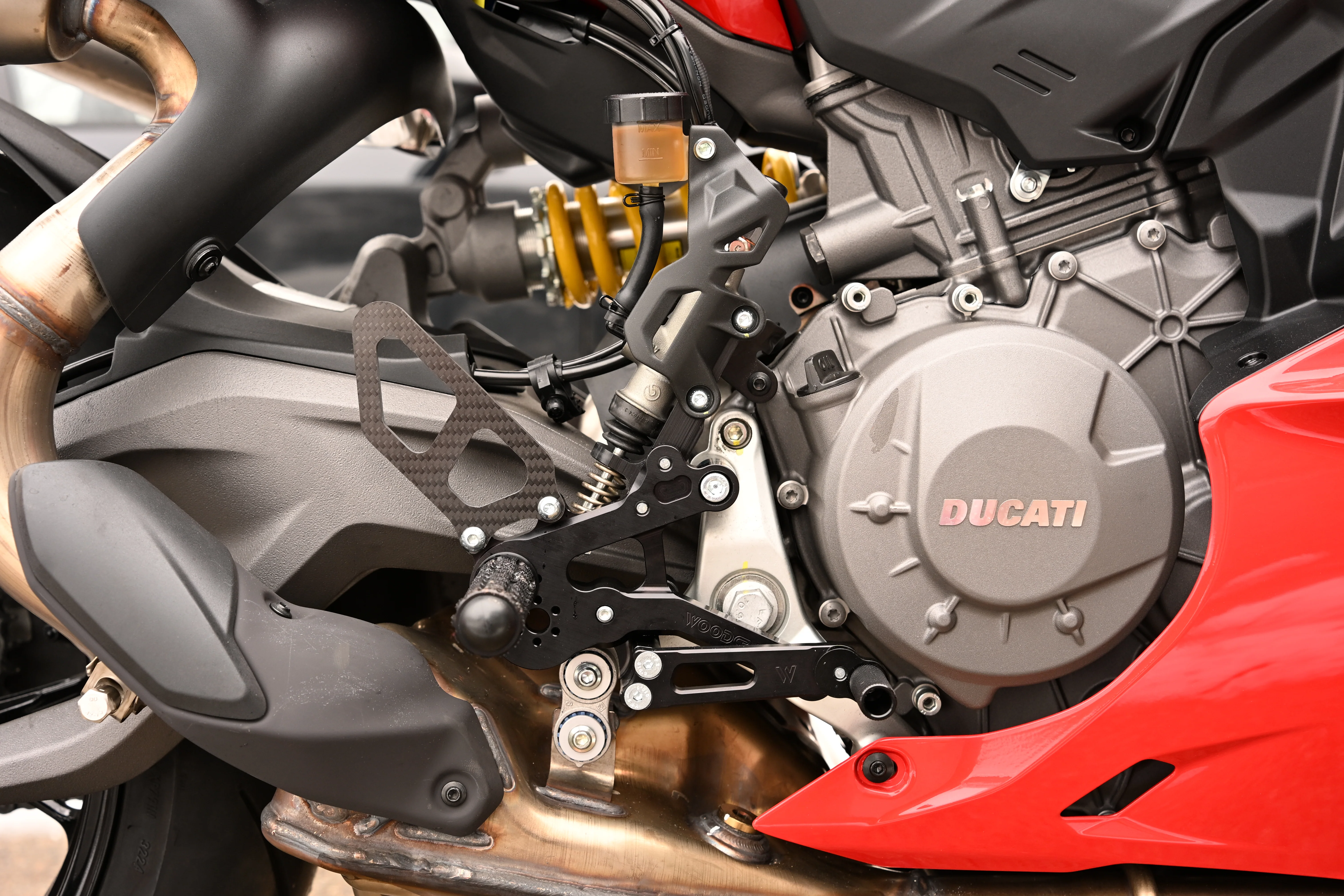 05-0661B Ducati V2 Complete Rearset - Image 2