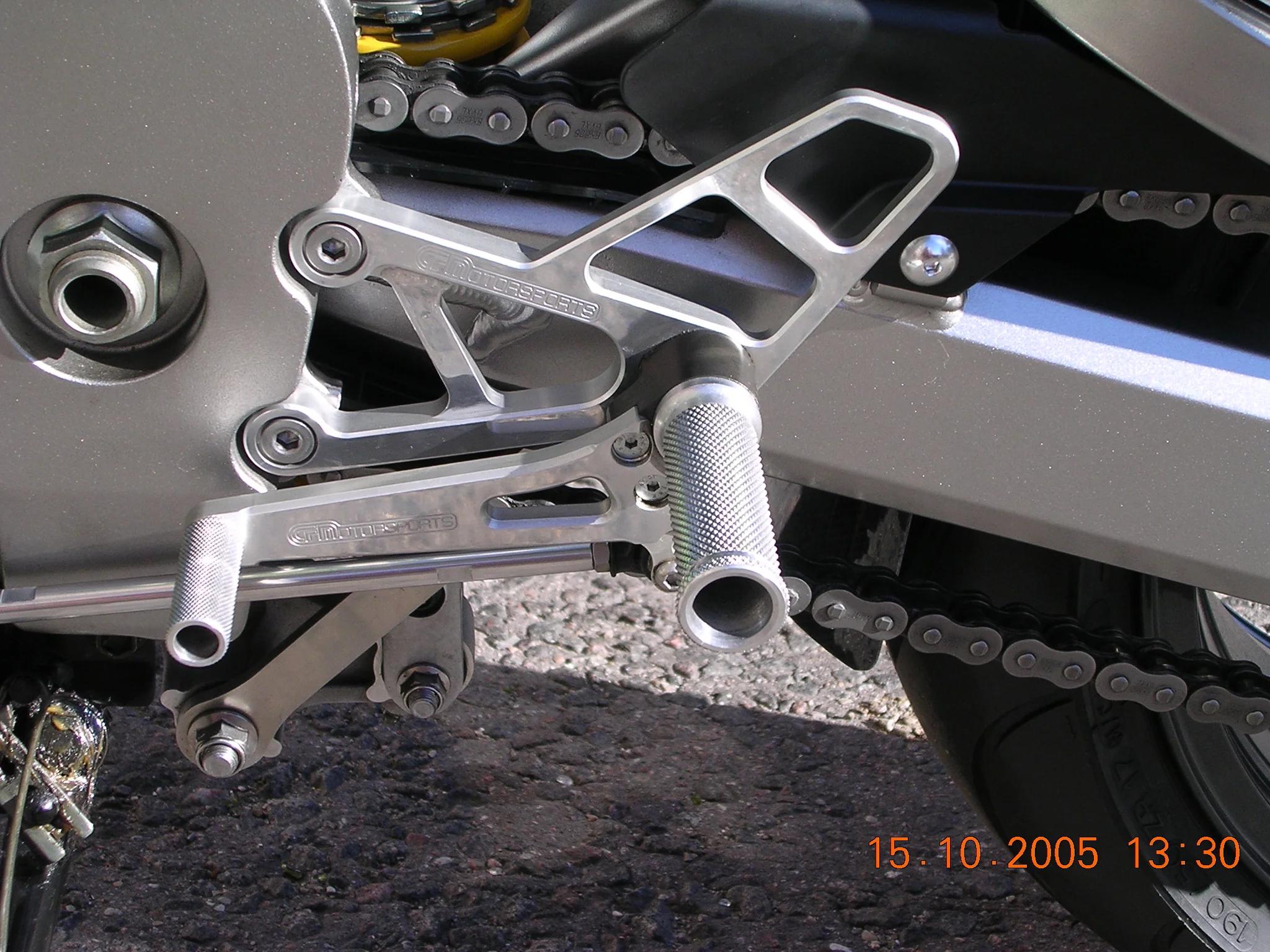 05-0110B 1998-02 Kawasaki ZX6, 1999-03 ZX9, 2005-08 ZZR600 Complete Rearset - Image 2