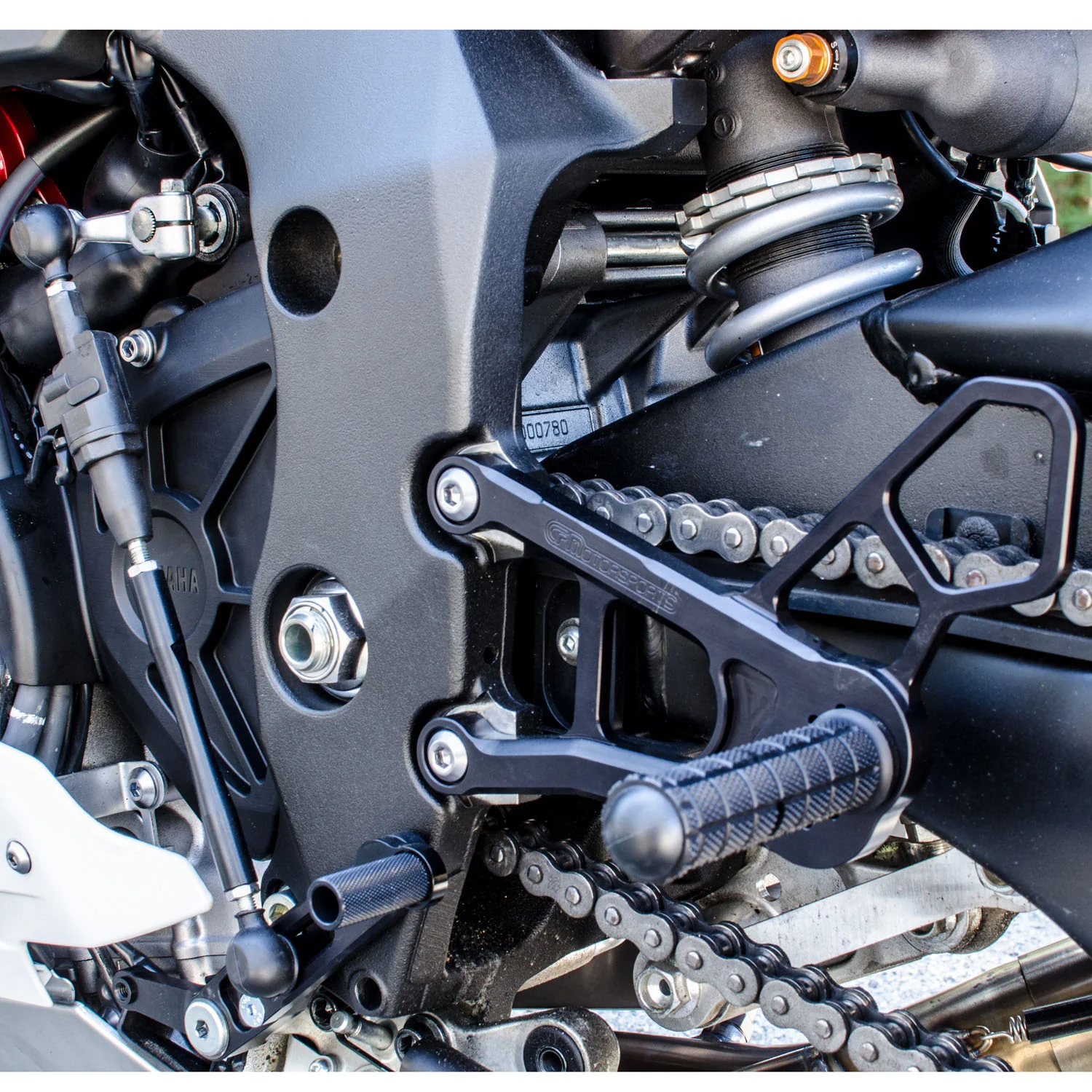 05-0454B Yamaha R1 Complete Rearset - Image 4