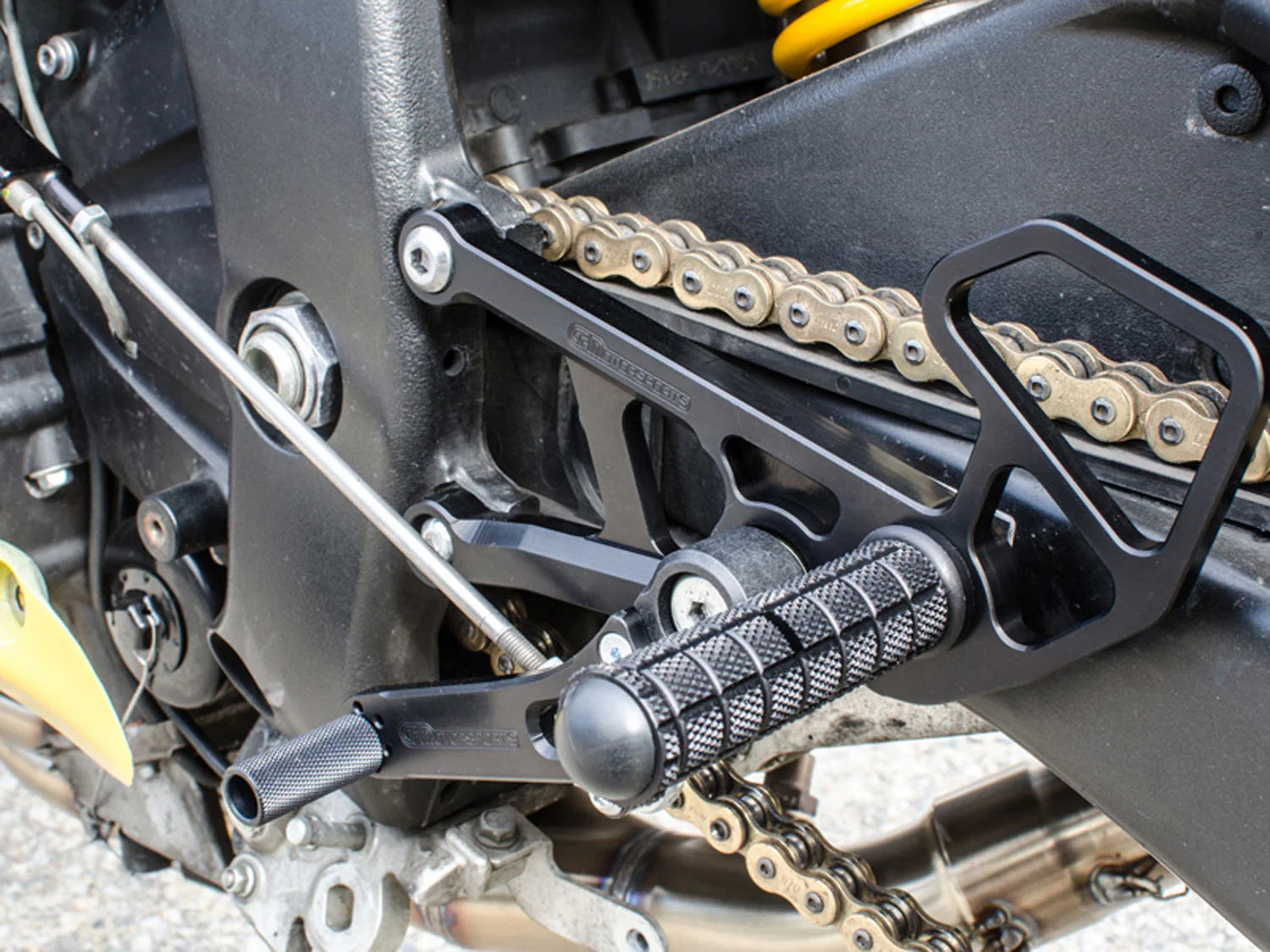 05-0457B Yamaha R6 Rearset  - GP Shift - Image 3