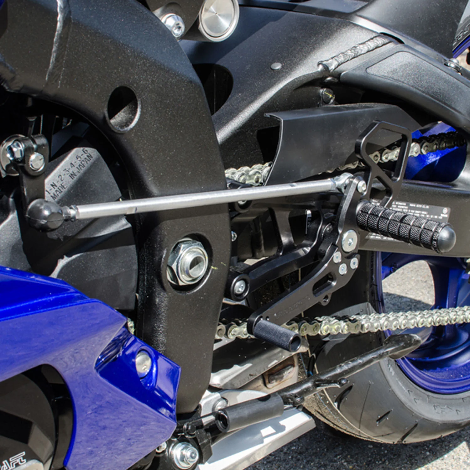 05-0456B Yamaha R6 Rearset - STD Shift - Image 3