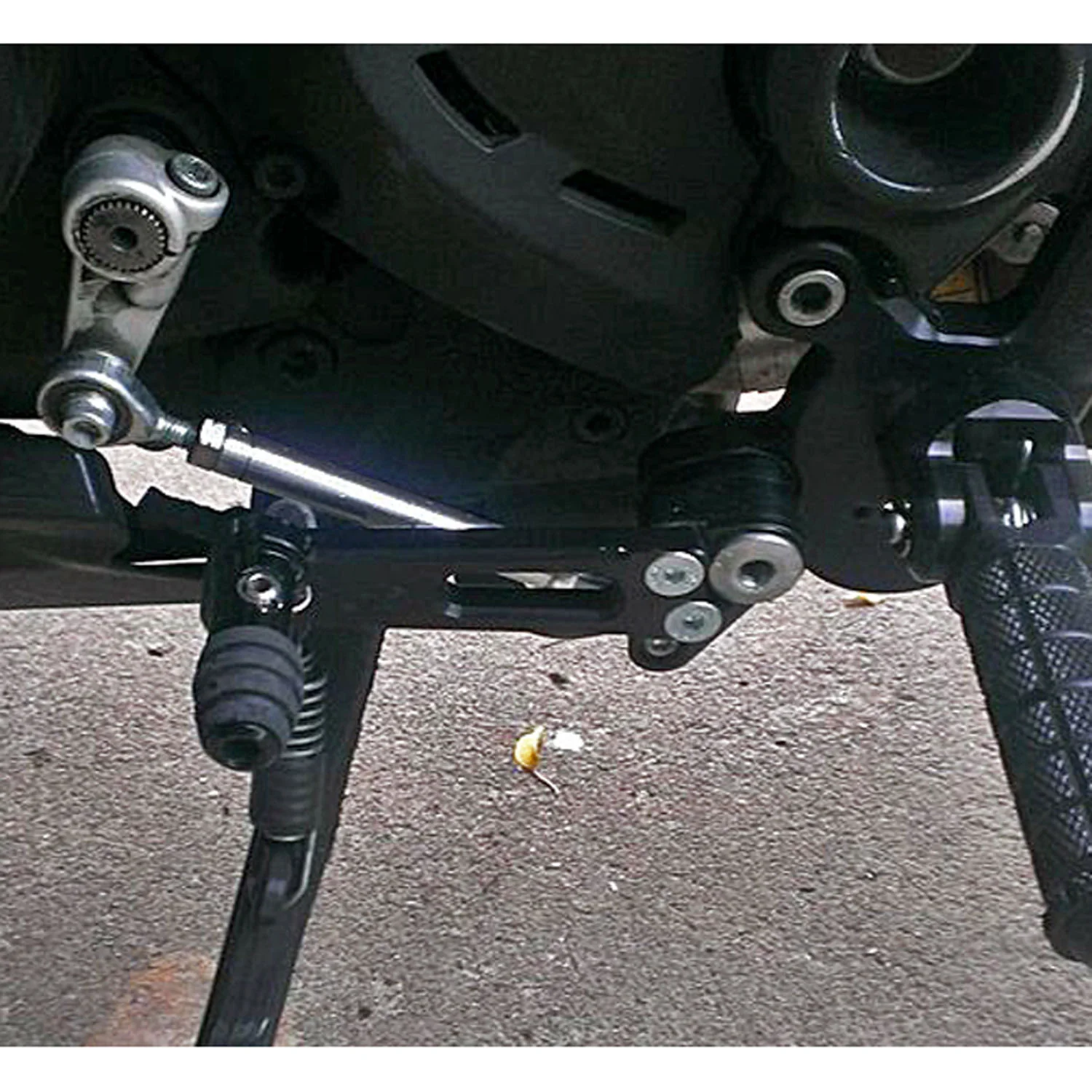 05-0670B Ducati Diavel STD Shift Complete Rearset - Image 2