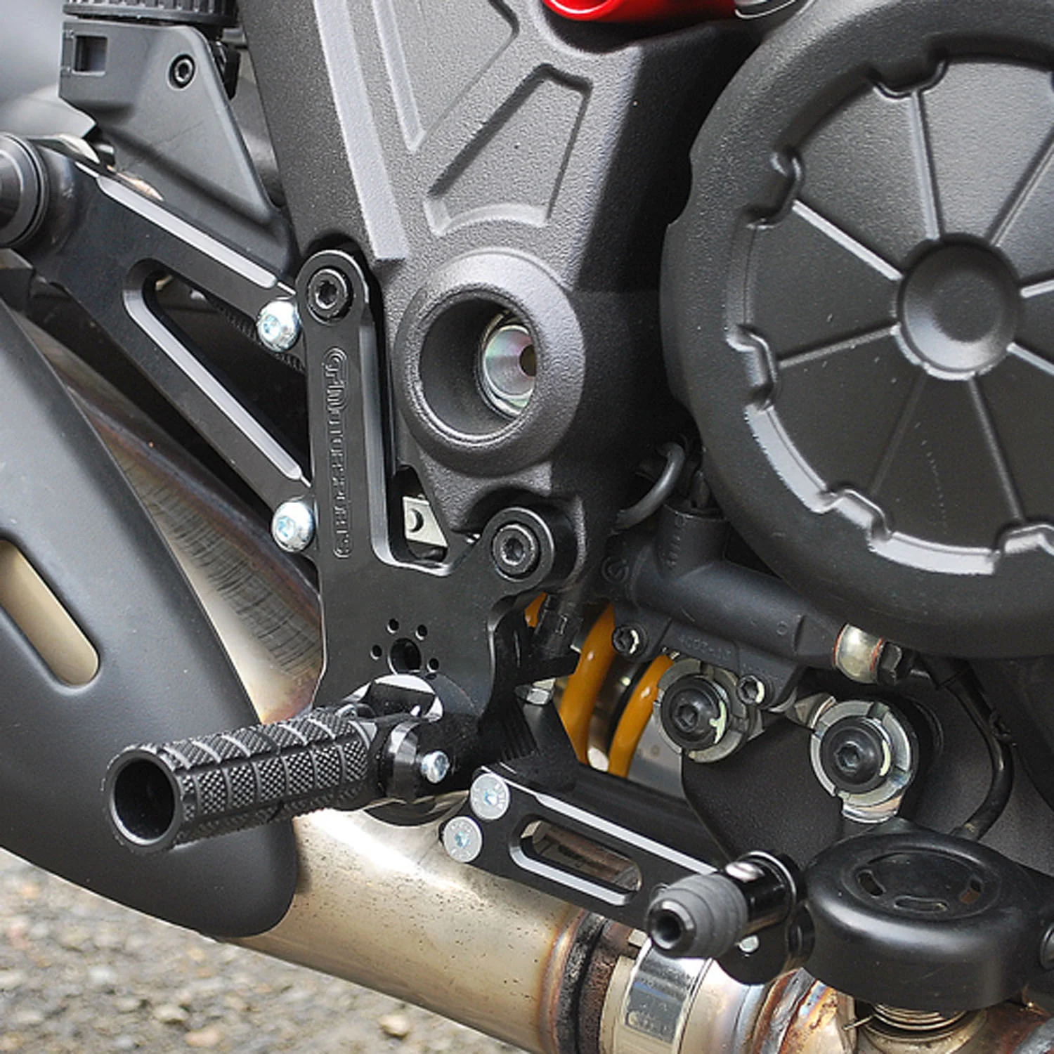 05-0670B Ducati Diavel STD Shift Complete Rearset - Image 3