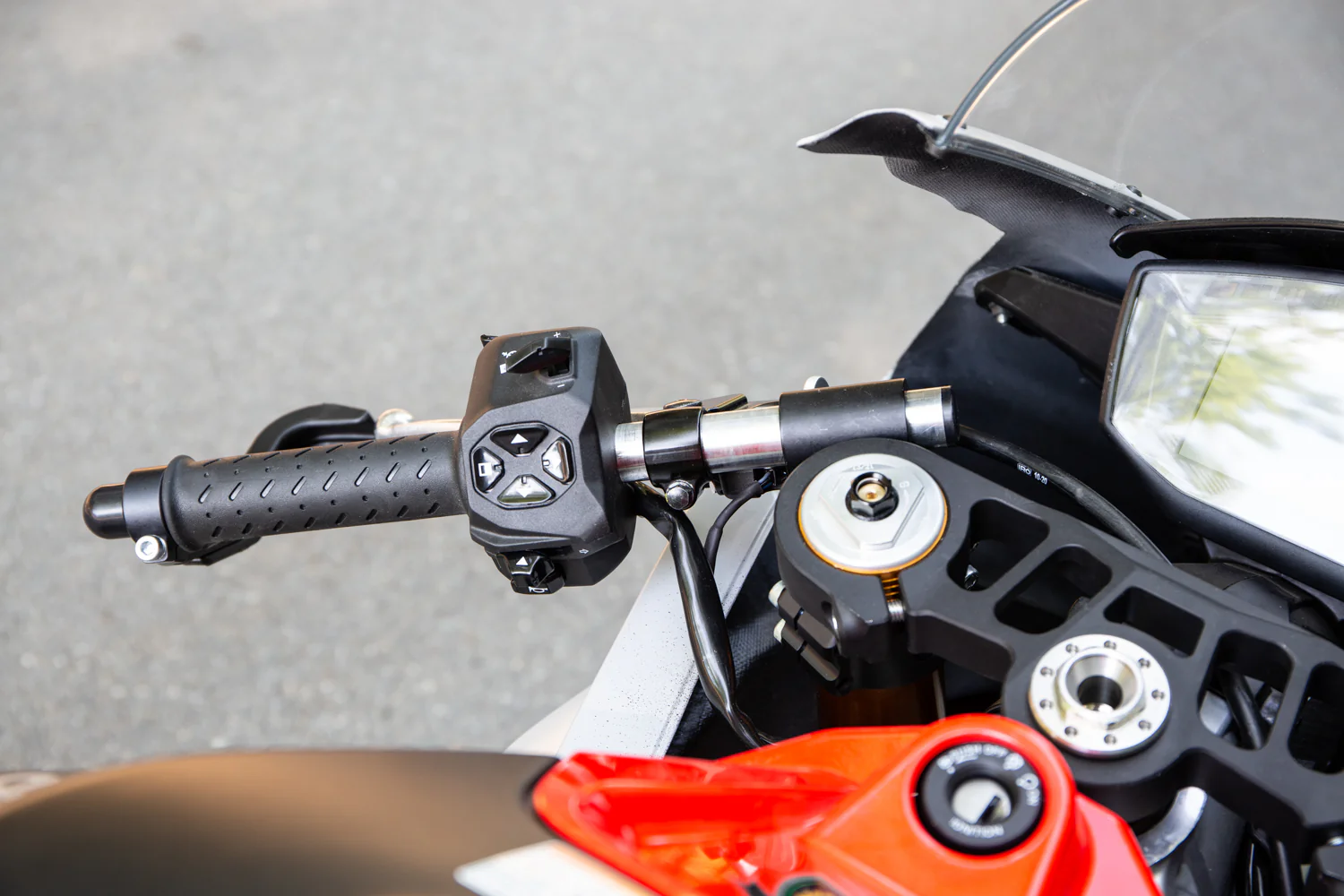 12-1551-BXLA1 1" Riser Clipons for Aprillia RS660 w/ BXL and Reservoir mount - Image 2